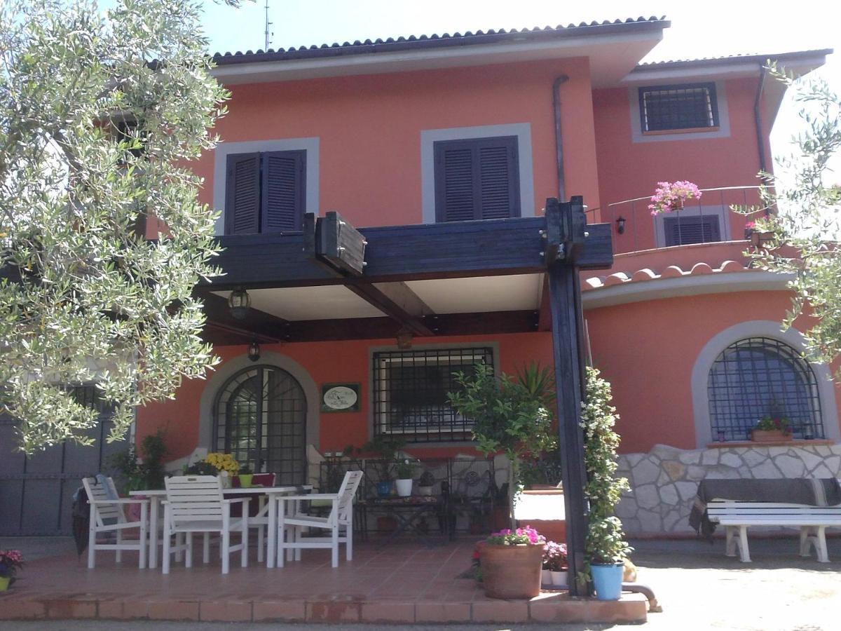 La Tana Delle Stelle B&B Di Charme E Relax Fara in Sabina Eksteriør bilde